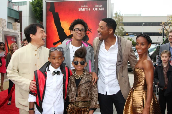 Jackie chan, jaden smith, smith de trey, smith salgueiro, will smith, jada pinket — Fotografia de Stock