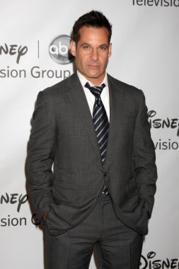 Adrian Pasdar