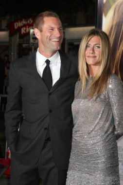 Aaron Eckhart ve Jennifer Aniston