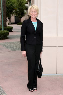 Judi Evans