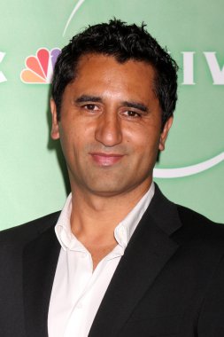 Cliff Curtis