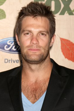 Geoff Stults