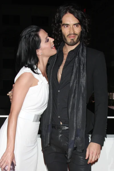 Katie Perry, prometida Russell Brand —  Fotos de Stock