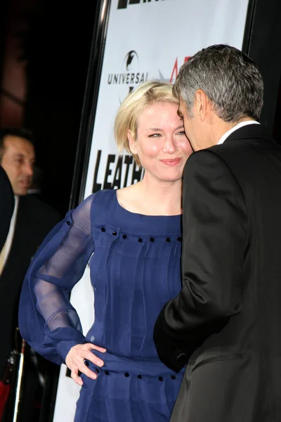 Renee Zellweger & George Clooney — Stockfoto