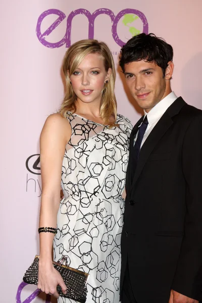 Katie Cassidy & Michael Rady — Stockfoto