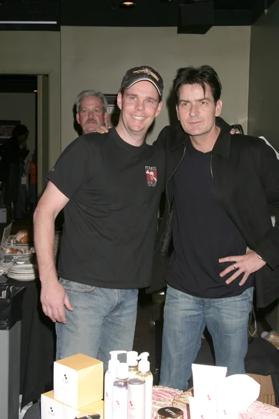 Kevin Dillon & Charlie Sheen — Stock Photo, Image