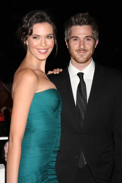 Odette Yustman & Dave Annable — Stock Photo, Image