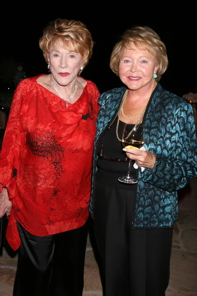 Jeanne Cooper & Lee Bell — Stockfoto