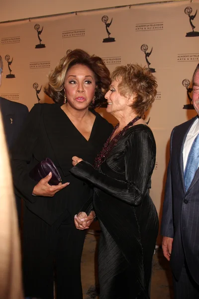 Diahann Carroll, Cloris Leachman — Stockfoto