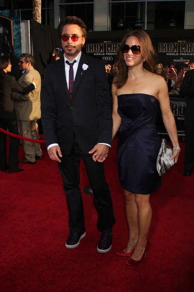Robert Downey Jr y su esposa Susan Downey —  Fotos de Stock