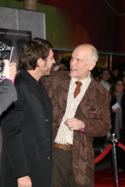 Javier Bardem and John Malkovich — Stok fotoğraf