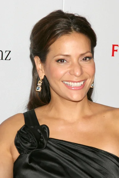 Constance Marie — Photo