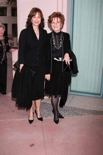 Anne bogenschützin und ihre mutter marjorie lord — Stockfoto