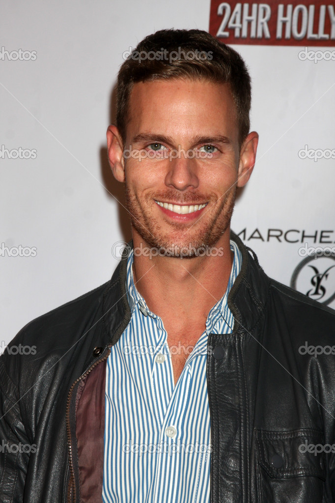 Christopher Landon – Stock Editorial Photo © Jean_Nelson #12977623