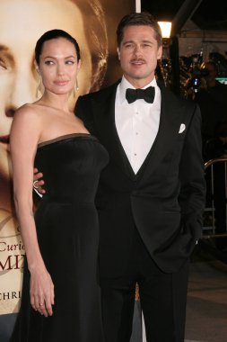 Angelina Jolie ve Brad Pitt