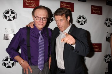 Larry king balmumu rakam, mark valley