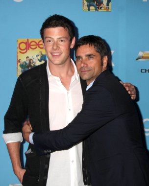 Cory Monteith ve John Stamos