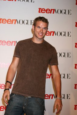 Kellan lutz