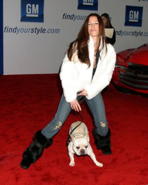 Rhona mitra