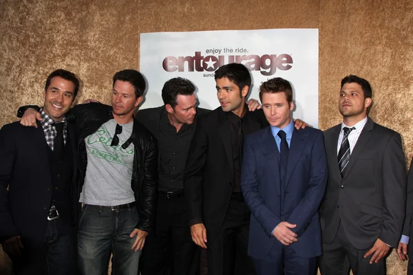 Jeremy Piven, Mark Wahlberg, Kevin Dillon, Adrian Grenier, Kevin Connolly, Jerry Ferrara — Stockfoto