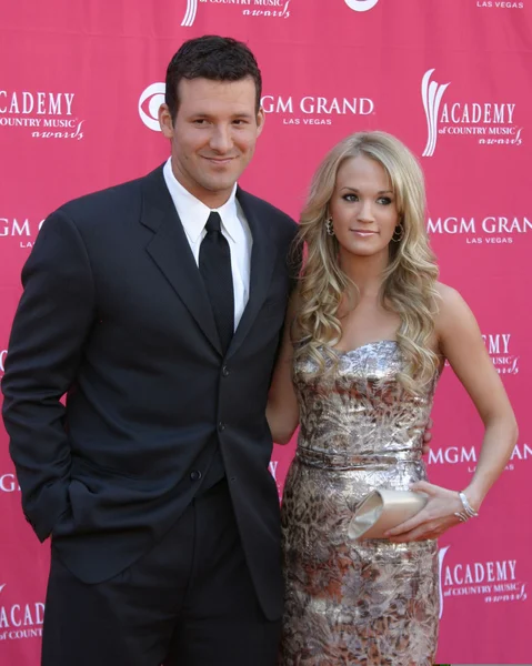 Tony romo och carrie underwood — Stockfoto