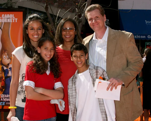 Roger Neal & Family — Stock Photo, Image