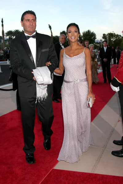 Eva LaRue & Gjest – stockfoto