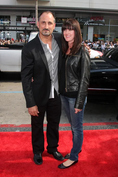 Michael Papajohn y su esposa Paula — Foto de Stock