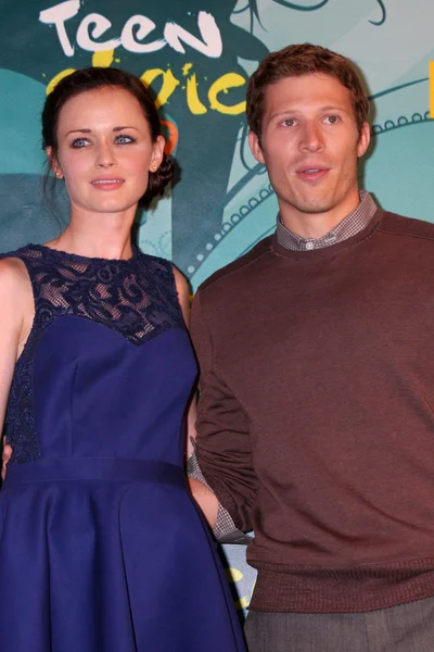 Alexis Bledel & Zach Gilford — Fotografia de Stock