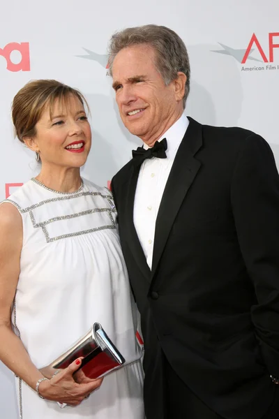 Annette Bening y Warren Beatty — Foto de Stock