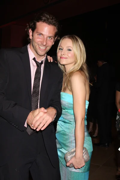 Bradley Cooper & Kristen Bell — Stockfoto