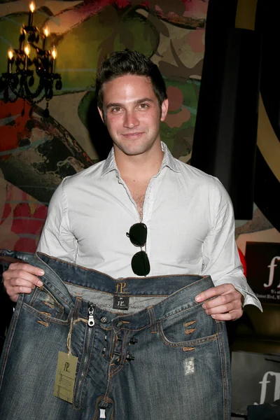 Brandon barash — Photo