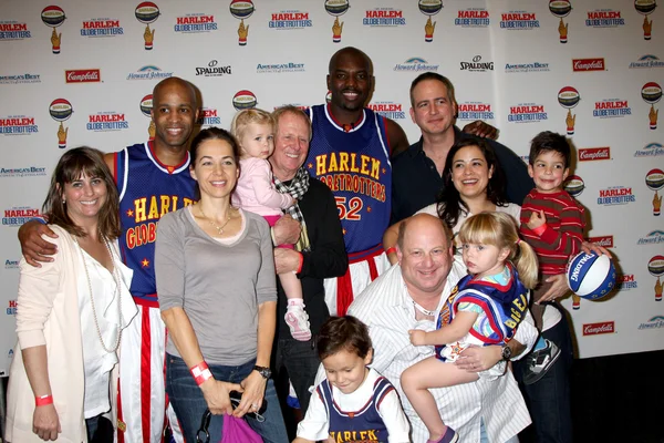 Amazing Race Staff with Big Easy and Flight Time — Stock Photo, Image