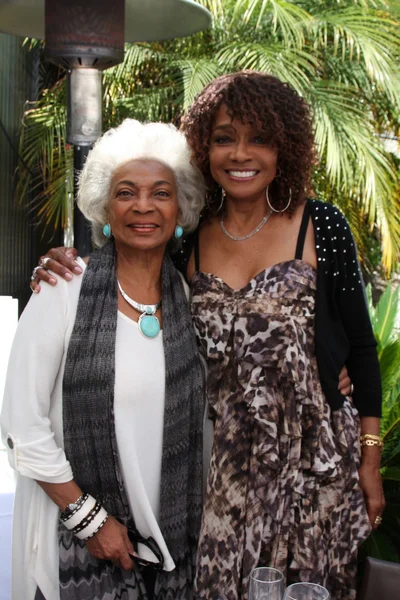 Nichelle Nichols, Beverly Todd and others — Stock Photo, Image