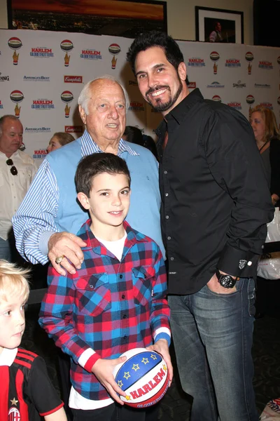 Tommy Lasorda met Don Diamont & zoon — Stockfoto