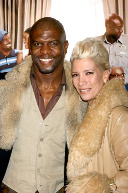 Terry ekipleri ve karısı