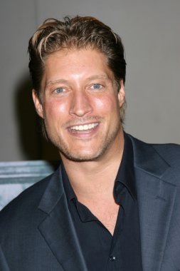 Sean Kanan
