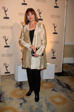 Valerie Harper