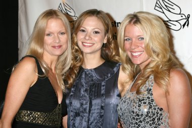Cynthia preston, tamara braun ve alicia leigh willis