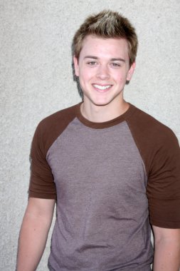 Chad Duell'in