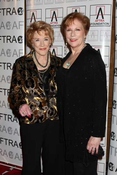 Jeanne Cooper & Roberta Reardon — Stockfoto