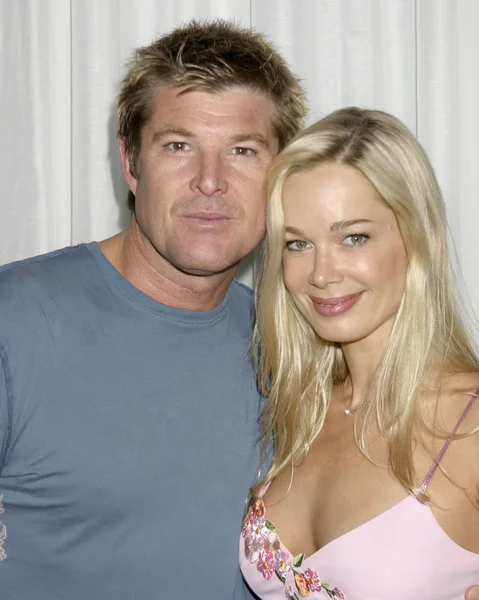 Winsor Harmon ve Jennifer Gareis — Stok fotoğraf