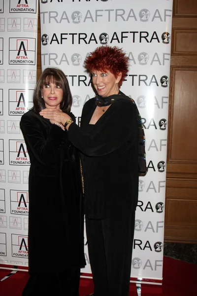 Kate Linder ve Marcia Wallace — Stok fotoğraf