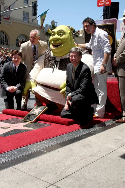 Mike Myers, Shrek, Antonio Banderas & Oficiais de Câmara — Fotografia de Stock
