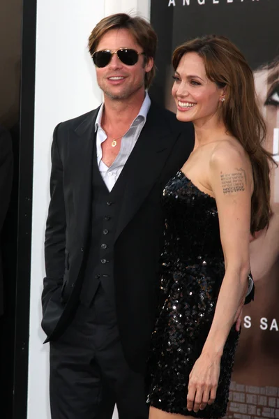 Brad Pitt and Angelina Jolie — Stock Photo, Image