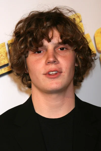 Evan Peters — Stockfoto