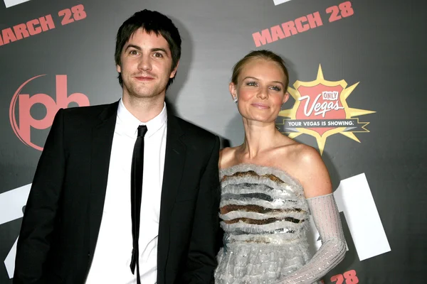 Jim Sturgess & Kate Bosworth — Photo