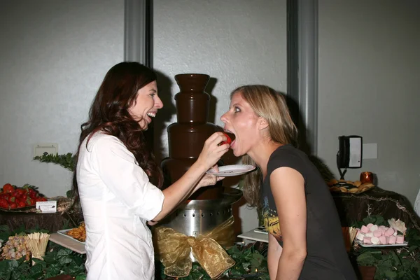 Heather Matarazzo & Fiance Carolyn Murphy — Stock Photo, Image