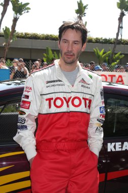 Keanu Reeves