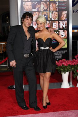 Çelik manolya (müzik grubu)